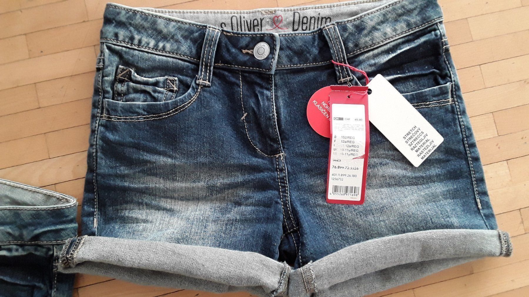Pantaloni: Neu 2 paar kurze jeans s. Oliver – Nuovo e nell'imballaggio originale da Dagmersellen venduto da L.Ga. 1