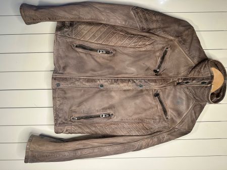 Veste en cuir Gipsy - Look vintage unique, parfait !