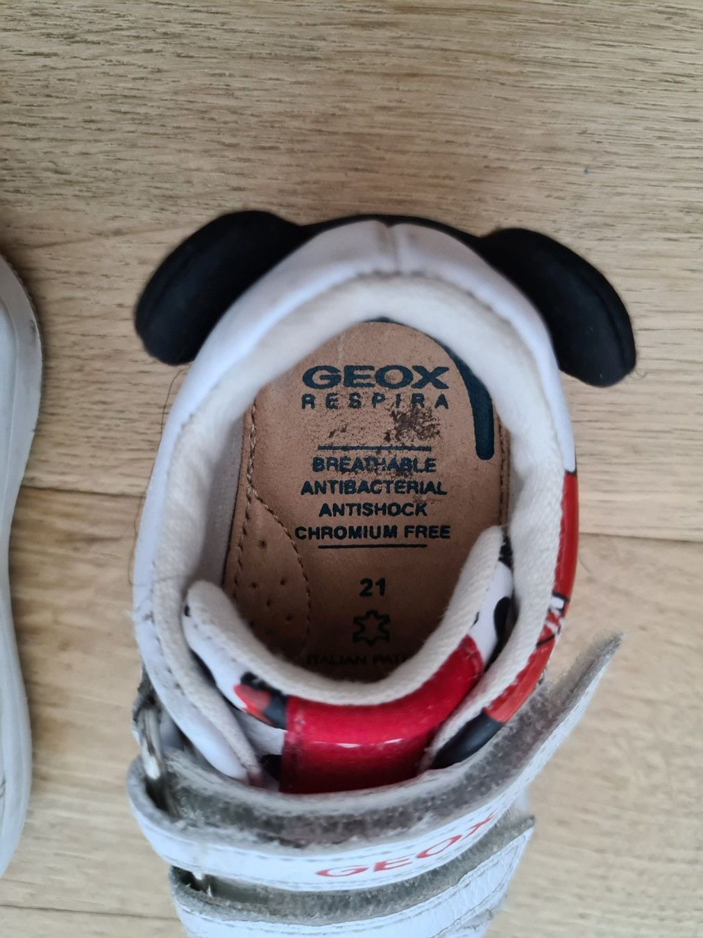 Geox Scarpe per ragazze: Chaussures Geox en cuir - Taille 21 – Usato da Carouge GE venduto da Franllo 4