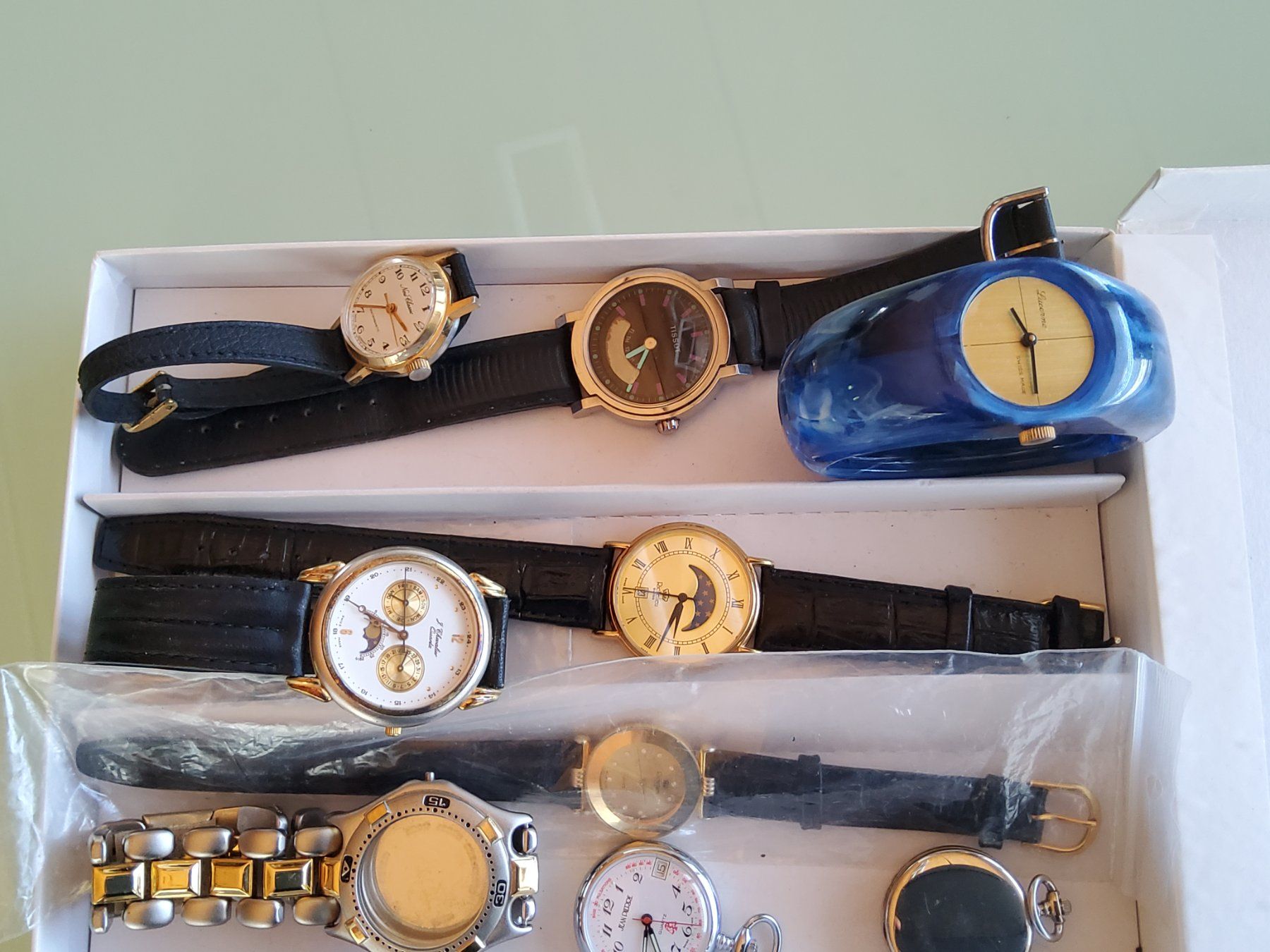 Uhren: Lot de montres  – Defekt aus Malleray von Broc-Mo 8