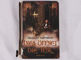 UEBERREUTER Ines öffnet die Tür Markolf Hoffmann