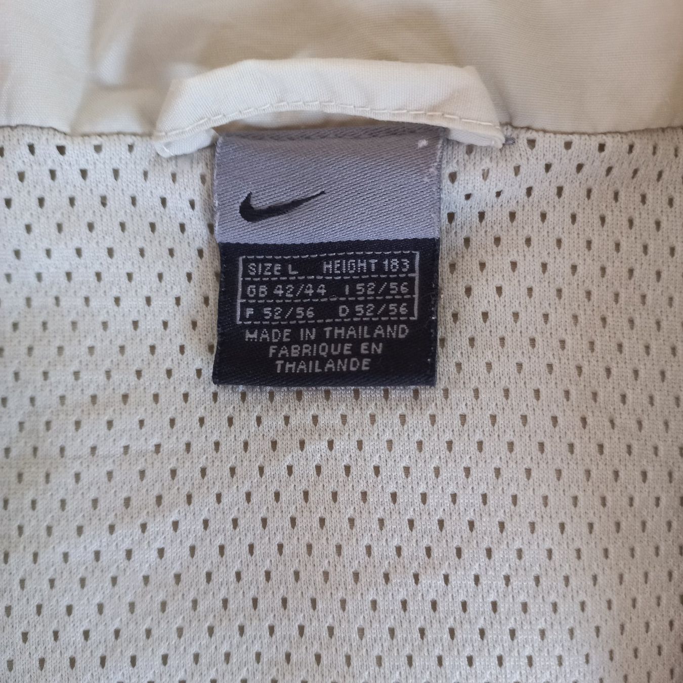 Nike Giacche: Vintage Nike Trackjacket (L) – Usato da Chamoson venduto da Sapoloshop 3