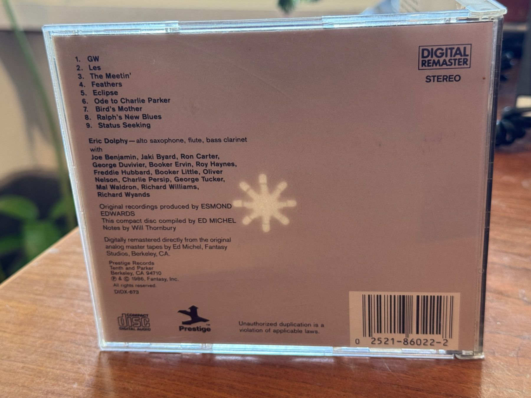 CD: Eric Dolphy - The Essential - KA01B – Usato da Küsnacht ZH venduto da JazzRecords 1