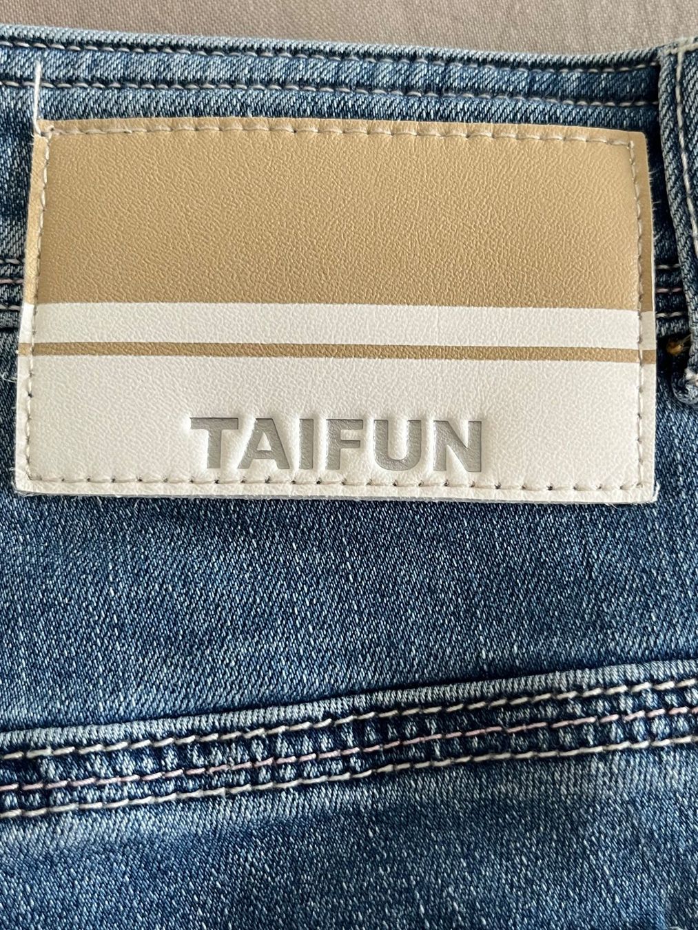 Jeans: Taifun, Skinny Jeans, blau, light destroyed – Usato da Kloten venduto da SANTALA23 4