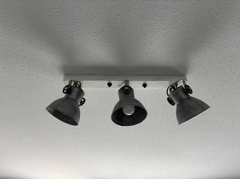 Lampade: Luminaire  – Usato da Servion venduto da tat_rpx8
