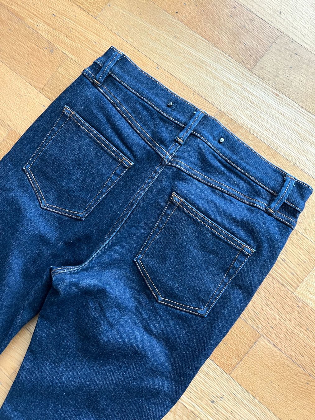 Jeans: Designer Jeans von Barbara Bui Gr. 28 – Nuovo (secondo la descrizione) da Binningen venduto da criss-cross 7