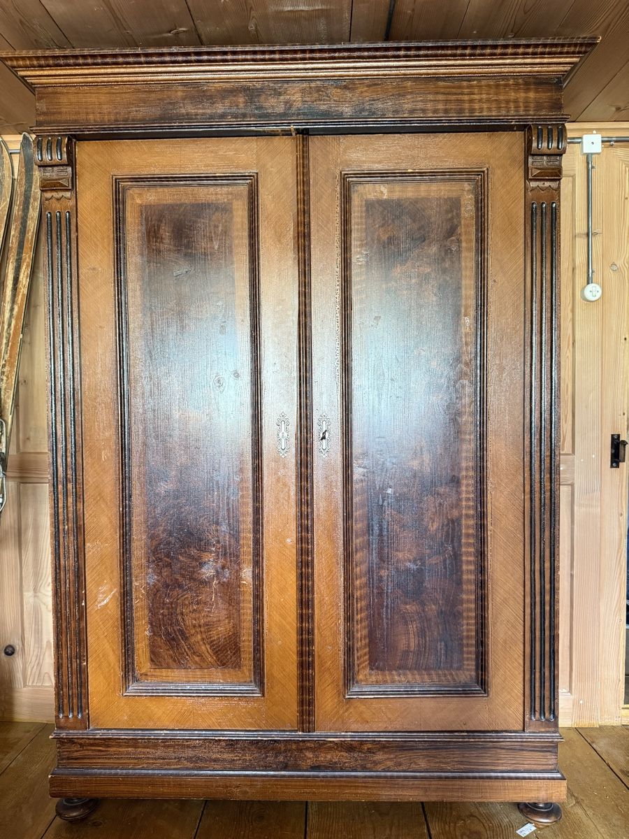 Schränke: Alter Holzschrank – Gebraucht aus Appenzell Eggerst. von Koer85