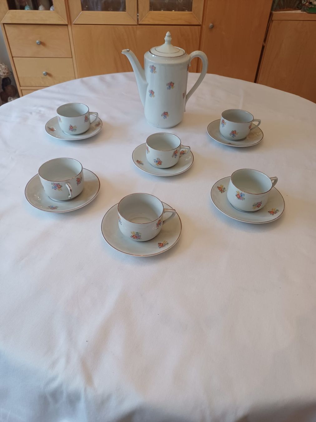 Set di piatti: Kaffeeservice mit Blümchenmuster, Vintage Look – Usato da Basel venduto da lex_jd5s 1