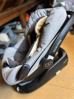 Maxi Cosi Pebble Plus Babyschale mit FamilyFix Station