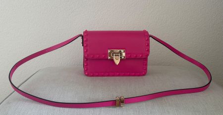 Pink Valentino Tasche mit Nieten - Sommer Must-Have!