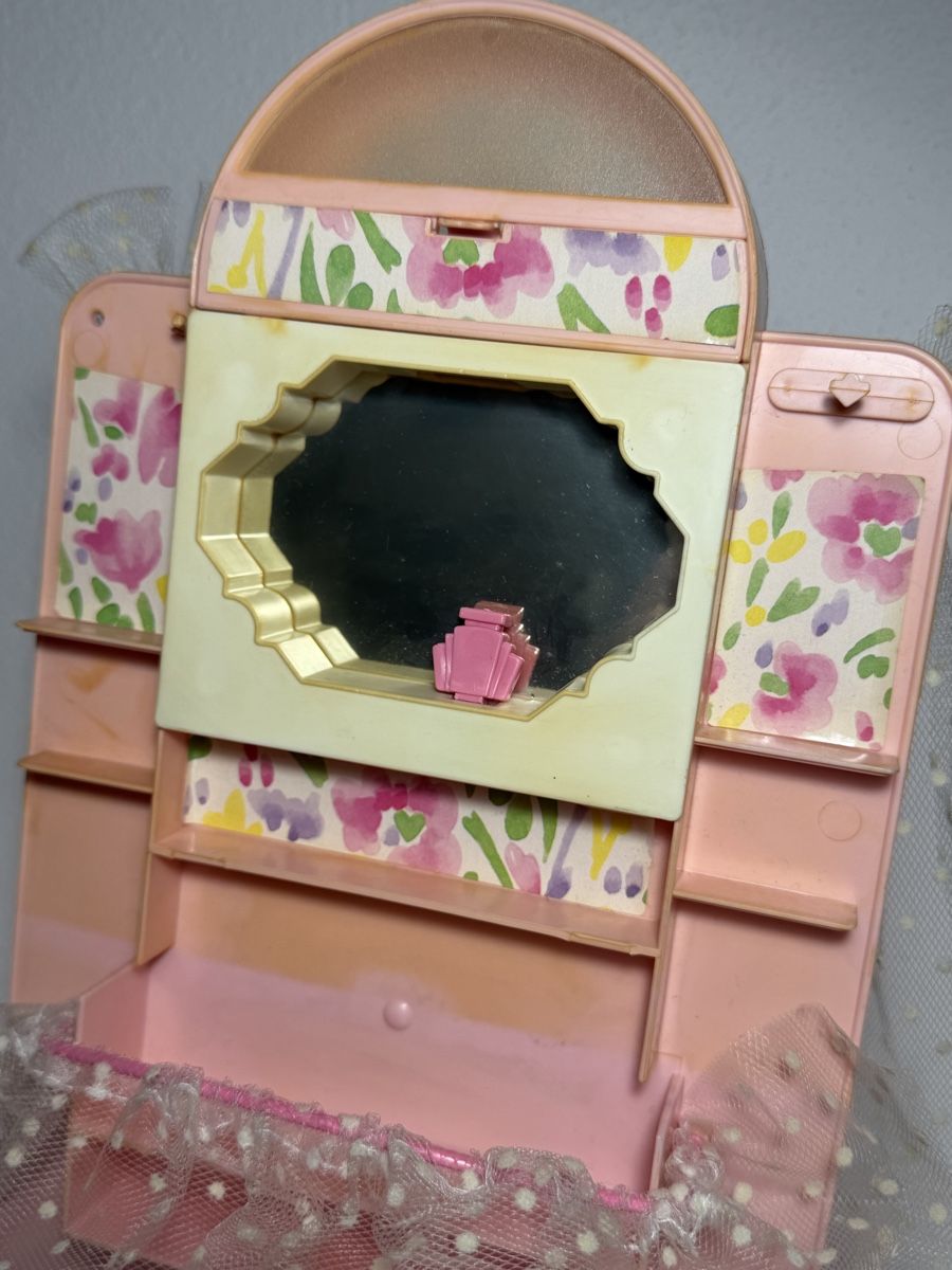 Bambole: BARBIE VINTAGE BEDROOM 1993 – Usato da Bedano venduto da VBimby 3