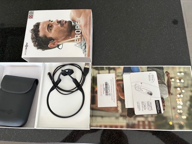 Casques audio: Aeropex Kopfhörer – Neuf avec emballage d'origine à Sax par desu_73 1