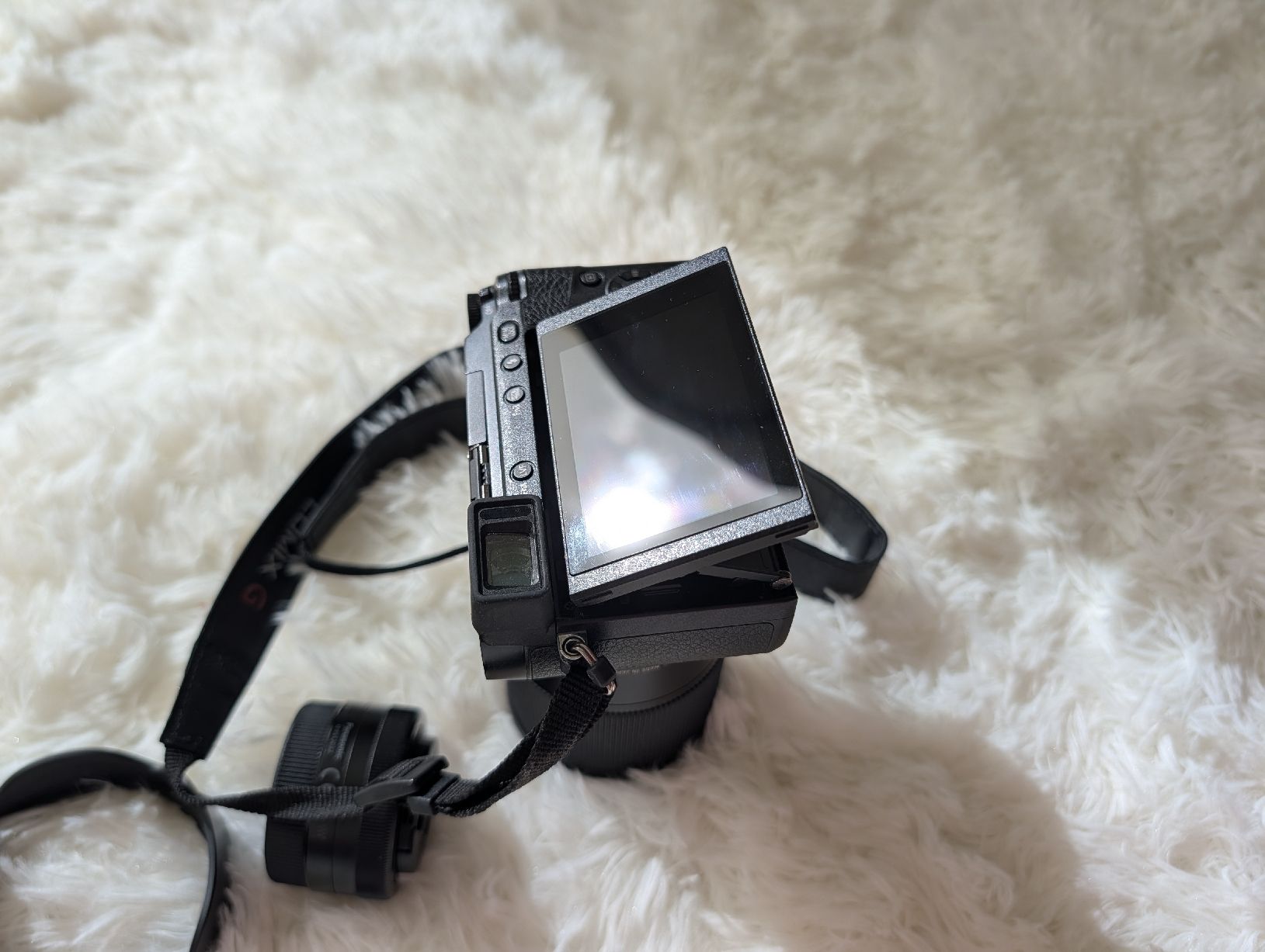 Panasonic Kamera: SET: Panasonic Lumix GX80/ Sigma 16mm <2000 SHUTTER COUNT – Gebraucht aus Windisch von dam_y2ln 2