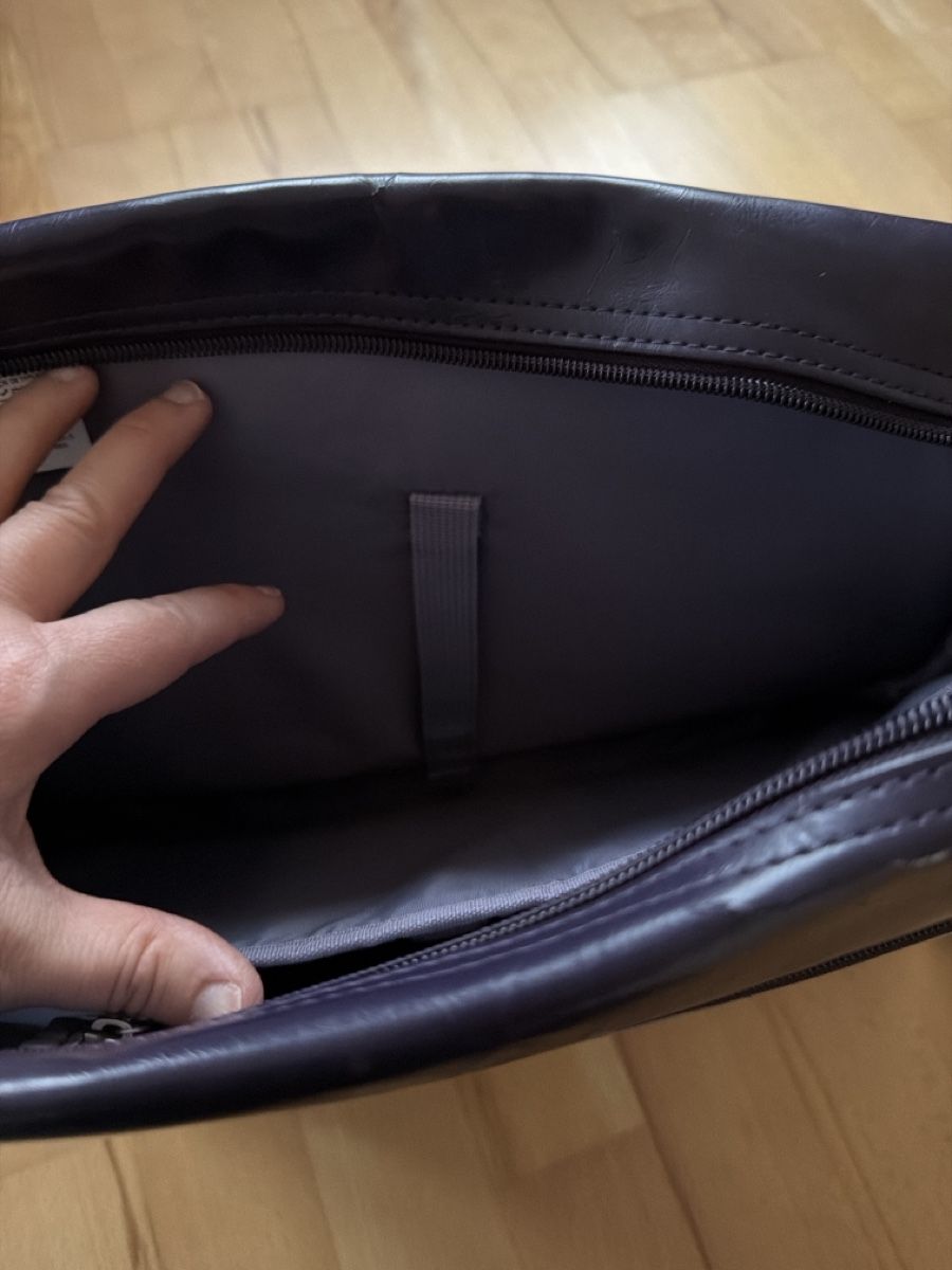 Nike Borse: Retro Umhängetasche von NIKE – Difettoso da Oberrohrdorf venduto da Mariann79 1