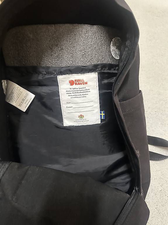 Sacs à dos: Fjallraven Rucksack schwarz – D'occasion à Reinach BL par Vale1712 1
