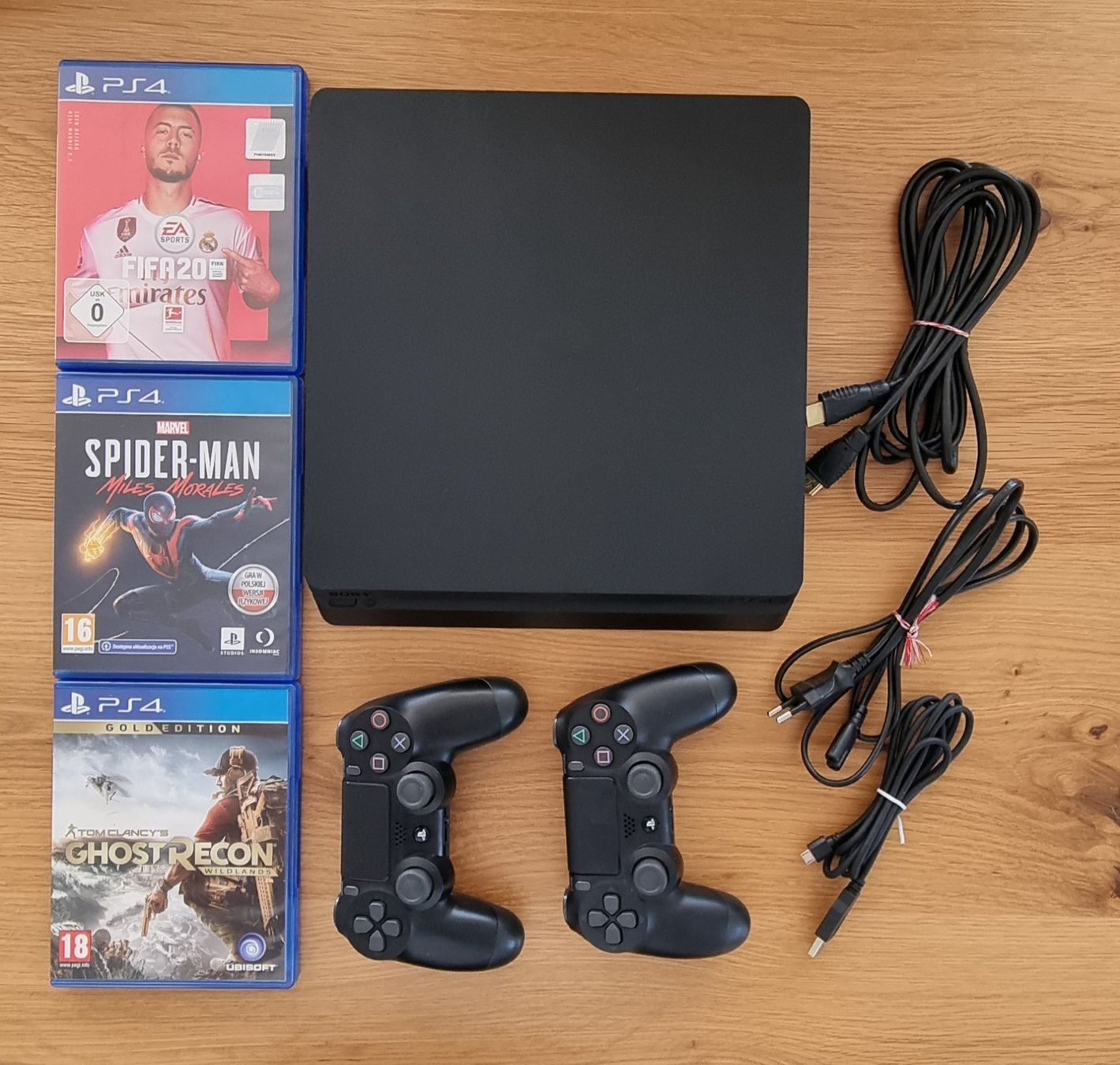 Sony Console: PS4 Slim / Playstation 4 500GB mit 2 Controller & 3 Games – Usato da Birmensdorf ZH venduto da borstenking