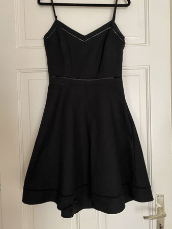 Robe noire noeud taille 38 Claudie Pierlot LBD portée 1x