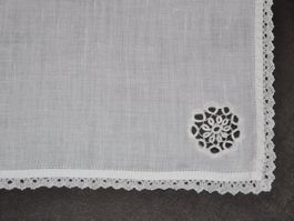 Vintage Stoff Taschentuch, Spitze, bestickt & durchbrochen