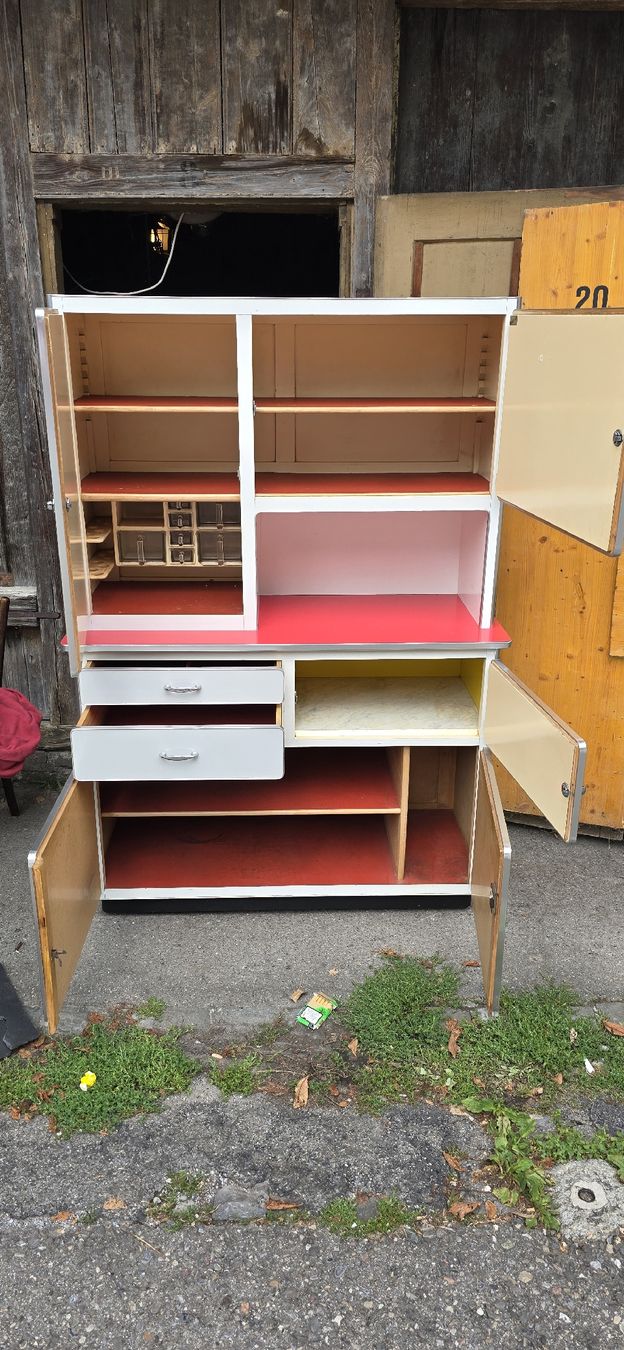 Credenze: Küchenbuffet,  Kelko,  Chuchichäschtli,  vintage – Usato da Zürich venduto da Reni8048 3