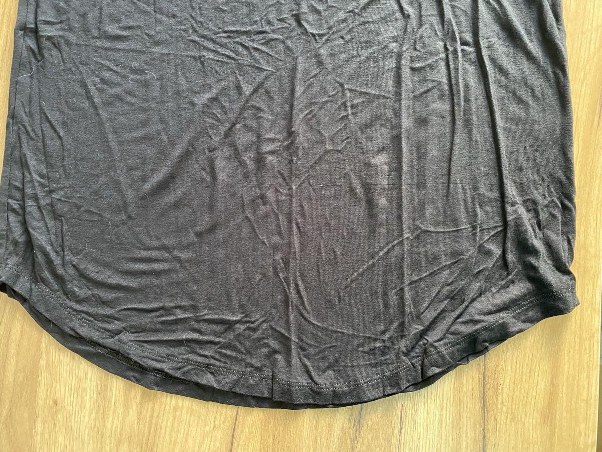 T-shirt: T-shirt manches longues dentelle – Nuovo (secondo la descrizione) da Chézard-St-Martin venduto da monster2525 1