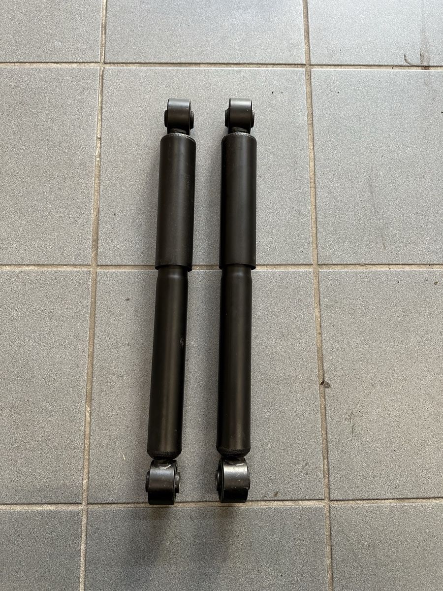 Volkswagen Tutti pezzi di ricambio auto: Stossdämpfer - Set HA Original VW T6.1 – Nuovo (secondo la descrizione) da Schötz venduto da Tuning_und_Zubehoer 3