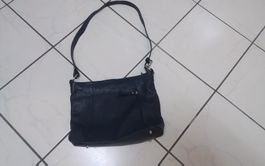 Neue Lederhandtasche aus Italien