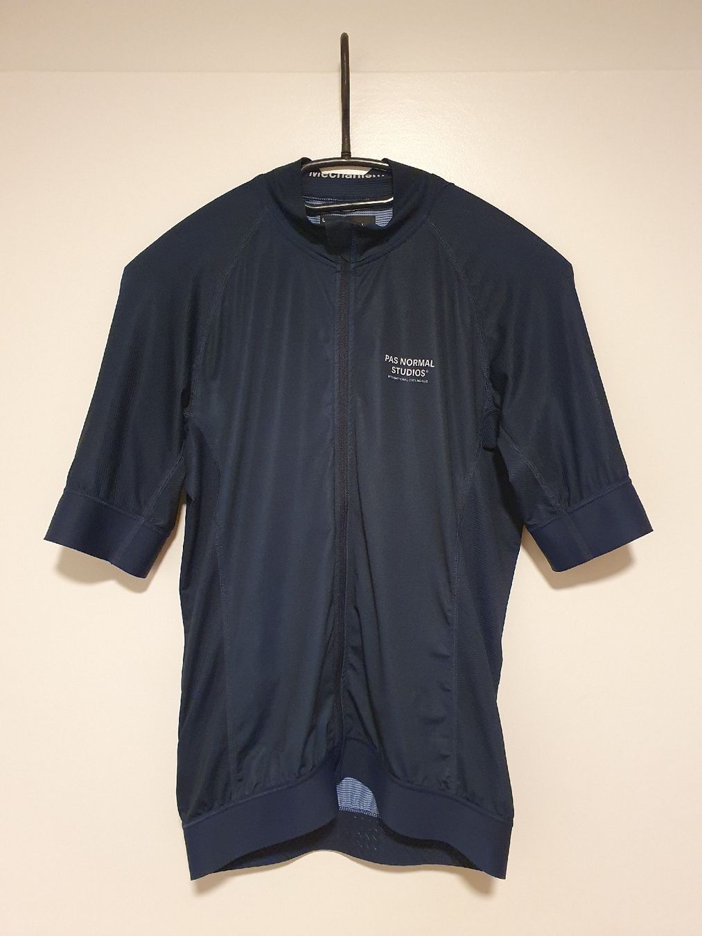 Pas Normal Studios Canottiere & Pantaloni: Pas Normal Studios "Mechanism" Shirt Men L – Usato da Bern venduto da Nisu24