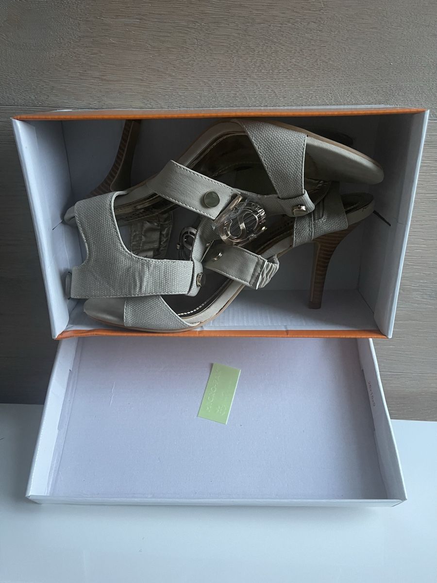 Damenschuhe: NEUE Elegante High Heels Gr. 40 beige Stiletto – Neu und originalverpackt aus Meilen von Golfer04 2