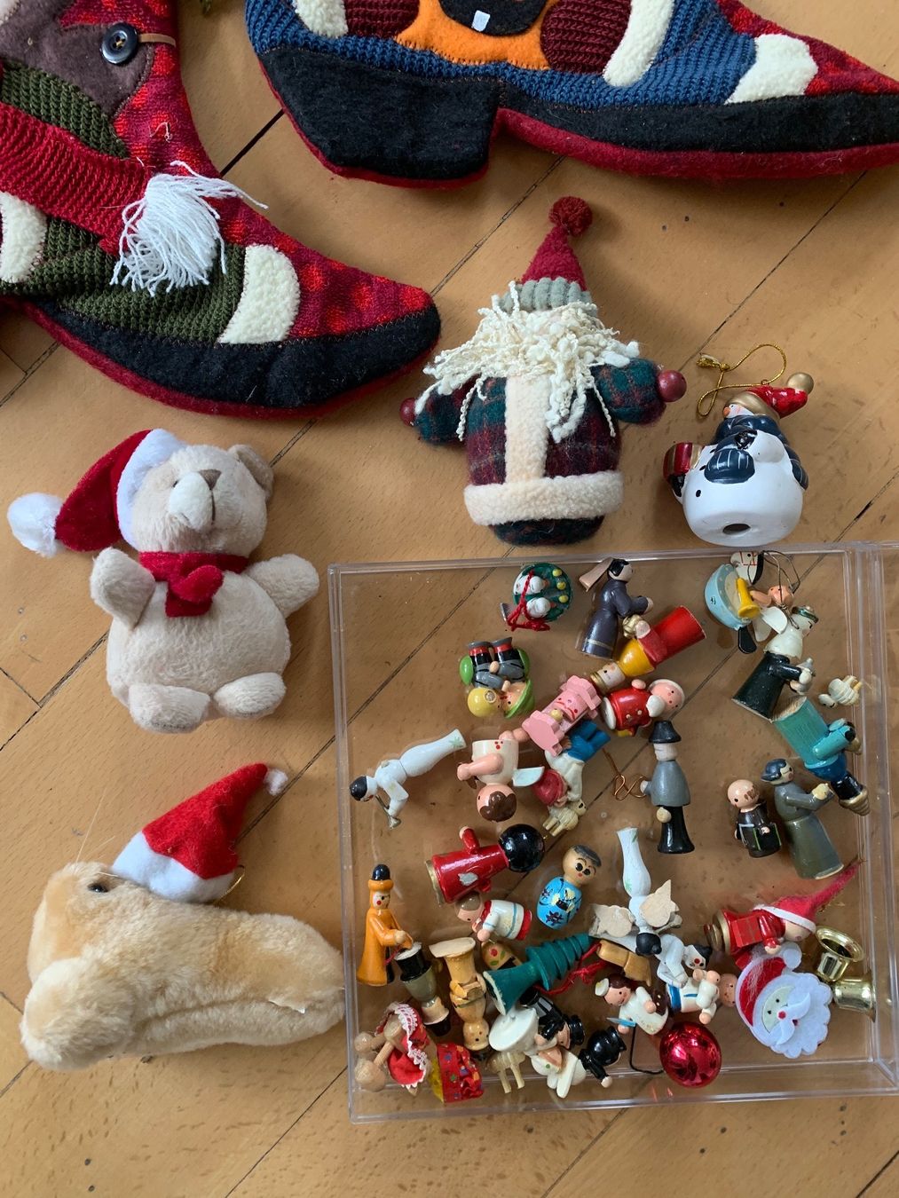 Tutte le decorazioni: Lot décorations Nöel – Usato da Küssnacht am Rigi venduto da CALIFRASQUI 1