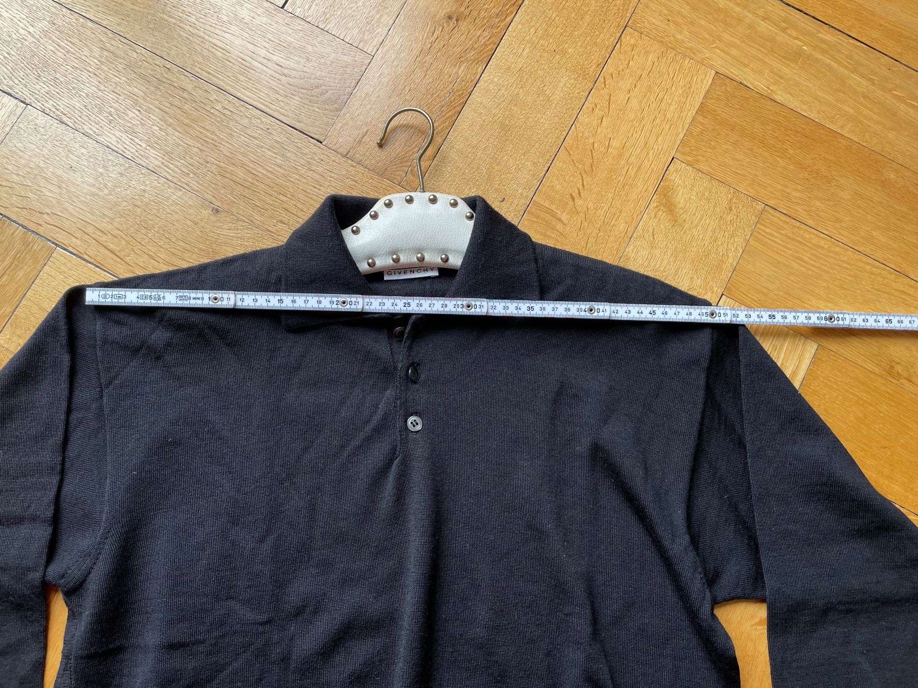 Givenchy Maglioni & Felpe: Pull laine Givenchy Men, vintage – Difettoso da Lausanne venduto da Elpi2014 4