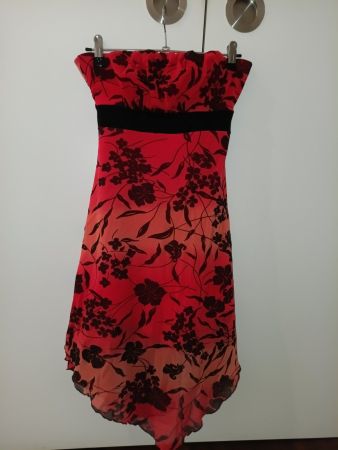 Sexy Sommerkleid in Rot mit Blumendruck in S