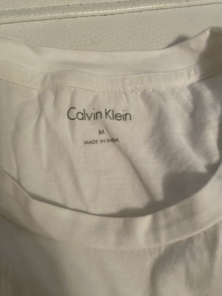 Calvin Klein T-shirt: Calvin Klein tshirt – Usato da Opfikon venduto da Luis144 7