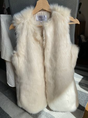 Peltzweste ZARA