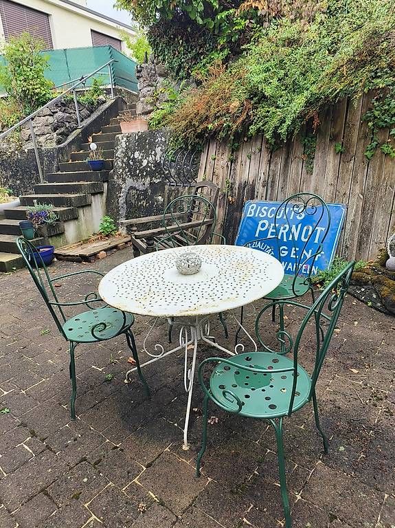 Set de table et chaises: Gartentisch und Stühle Komplett – D'occasion à Schaffhausen par Airsue 3