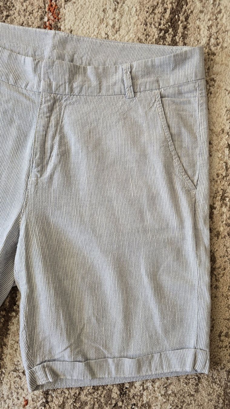 H&M Pantaloni: Damen Shorts H&M Gr. 40 – Nuovo (secondo la descrizione) da Wabern venduto da Irakene 7