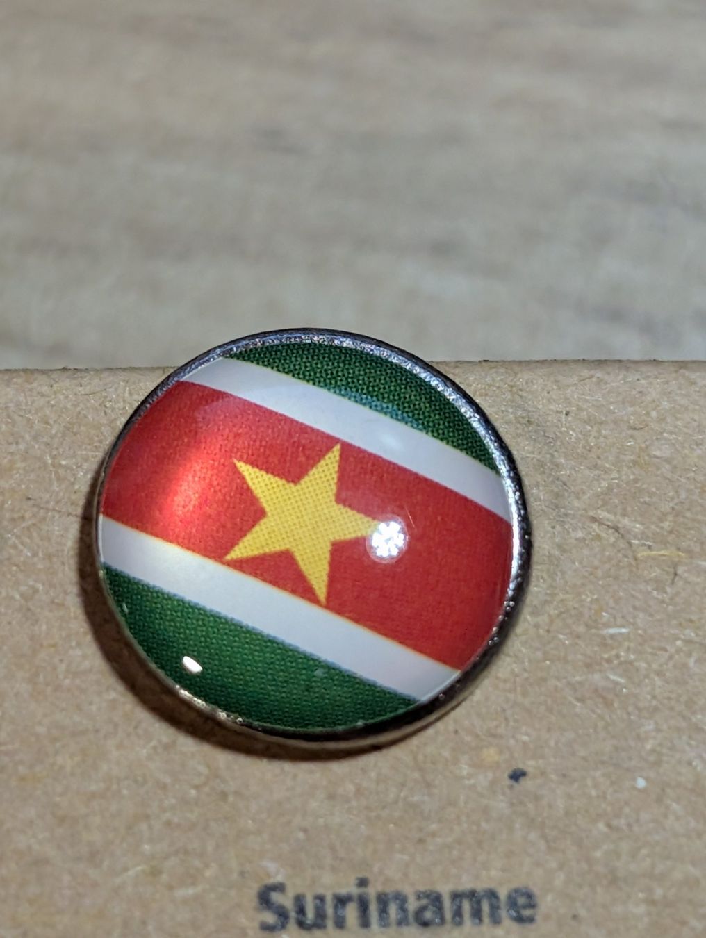 Plaquettes & Badges: Ansteckpin LW: Länderwappen – D'occasion à Oppligen par Pin-Fall-Shop