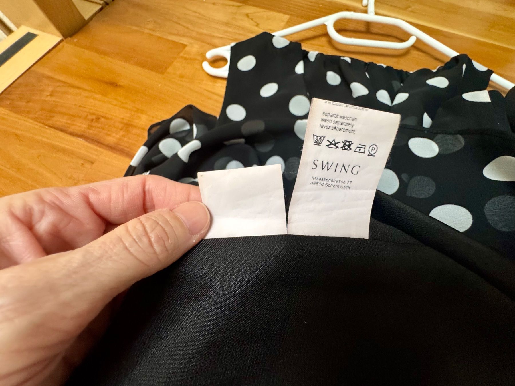 Vestiti: Swing Sommerkleid mit Polkadots Grösse 34 – Nuovo (secondo la descrizione) da Schüpbach venduto da 2ndHandRose 4
