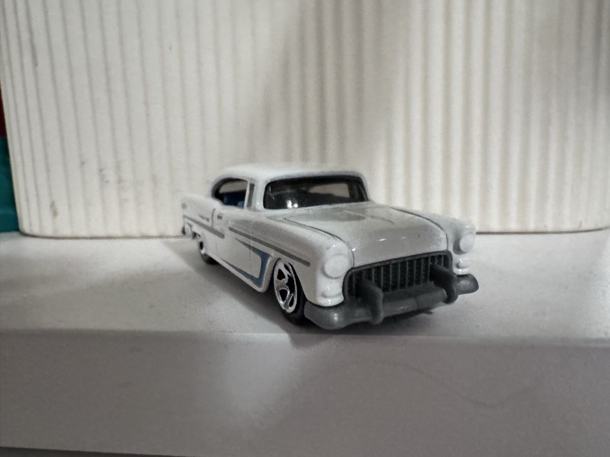 Hot Wheels Modellautos: Mattel Hot Wheels '55 Chevy TM GM 2006- White – Gebraucht aus Zug von axx3l 1