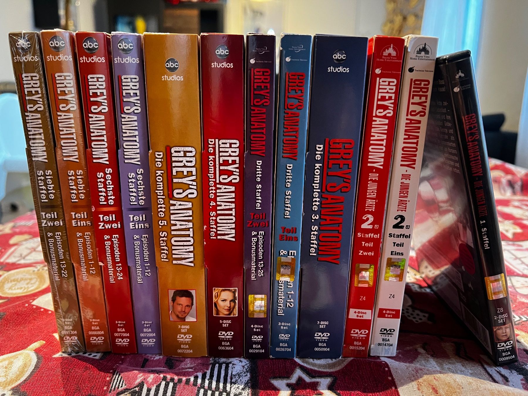Tutti i DVDs: Grey's Anatomy DvD's Staffeln 1-7 – Nuovo (secondo la descrizione) da Aristau venduto da pep_bt2v