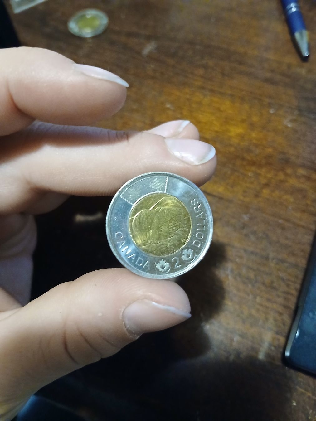 Alle Münzen: Pièce de 2 dollars 2012 Canada, édition spéciale rare! – Gebraucht aus Marly von globetrotter1723 1