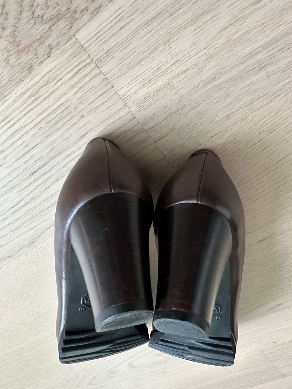Damenschuhe: Brauner Pumps von Leder-Asper – Gebraucht aus Zürich von Rigiblick2 3