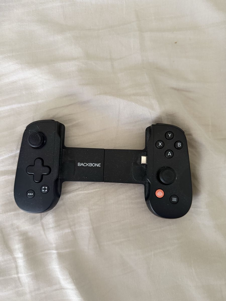 Controller: Backbone Controller Iphone mit USB C – Usato da Brugg AG venduto da muhimoe
