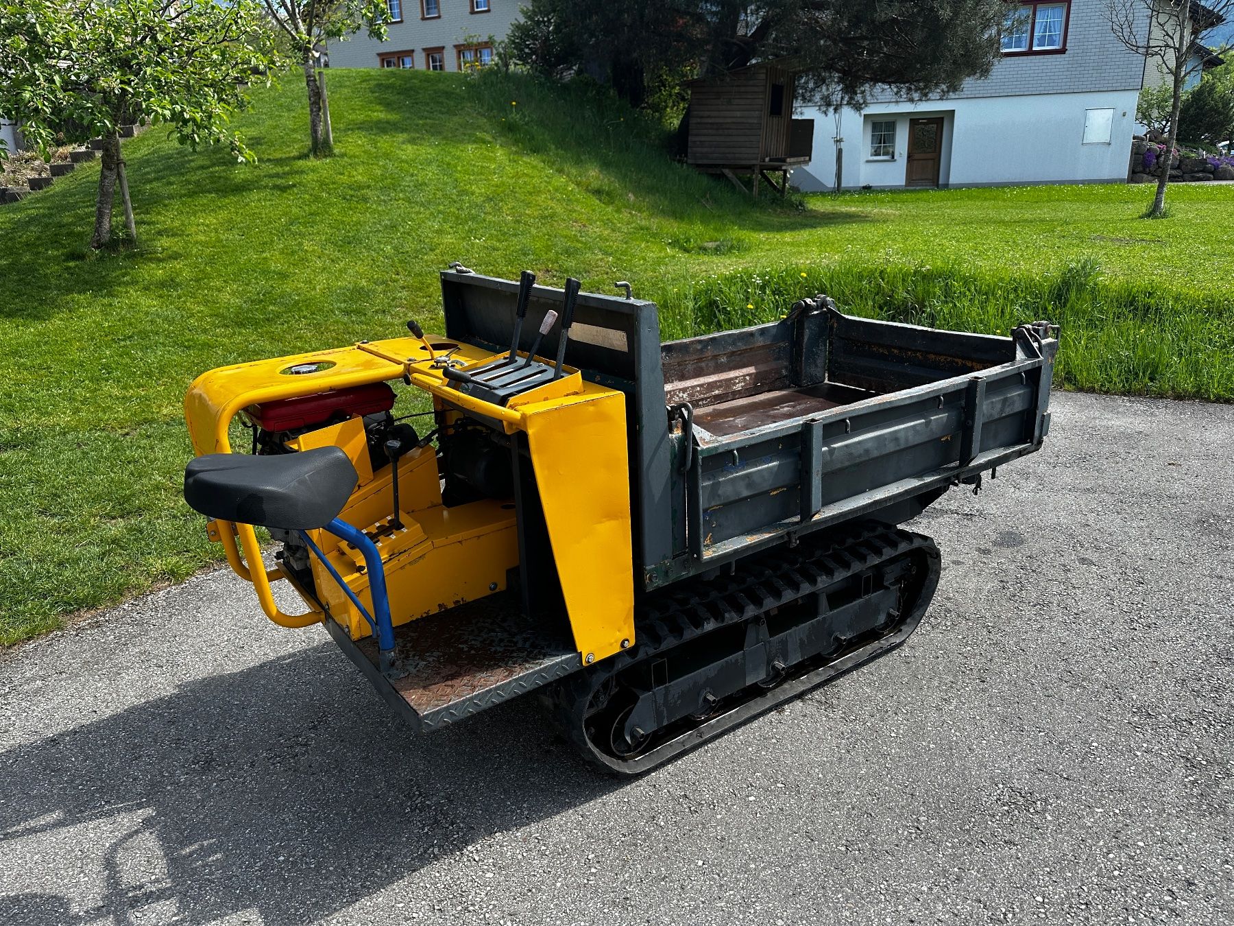 Autoribaltabili: Huki Raupenkipper – Usato da Weissbad venduto da Weissbadholz