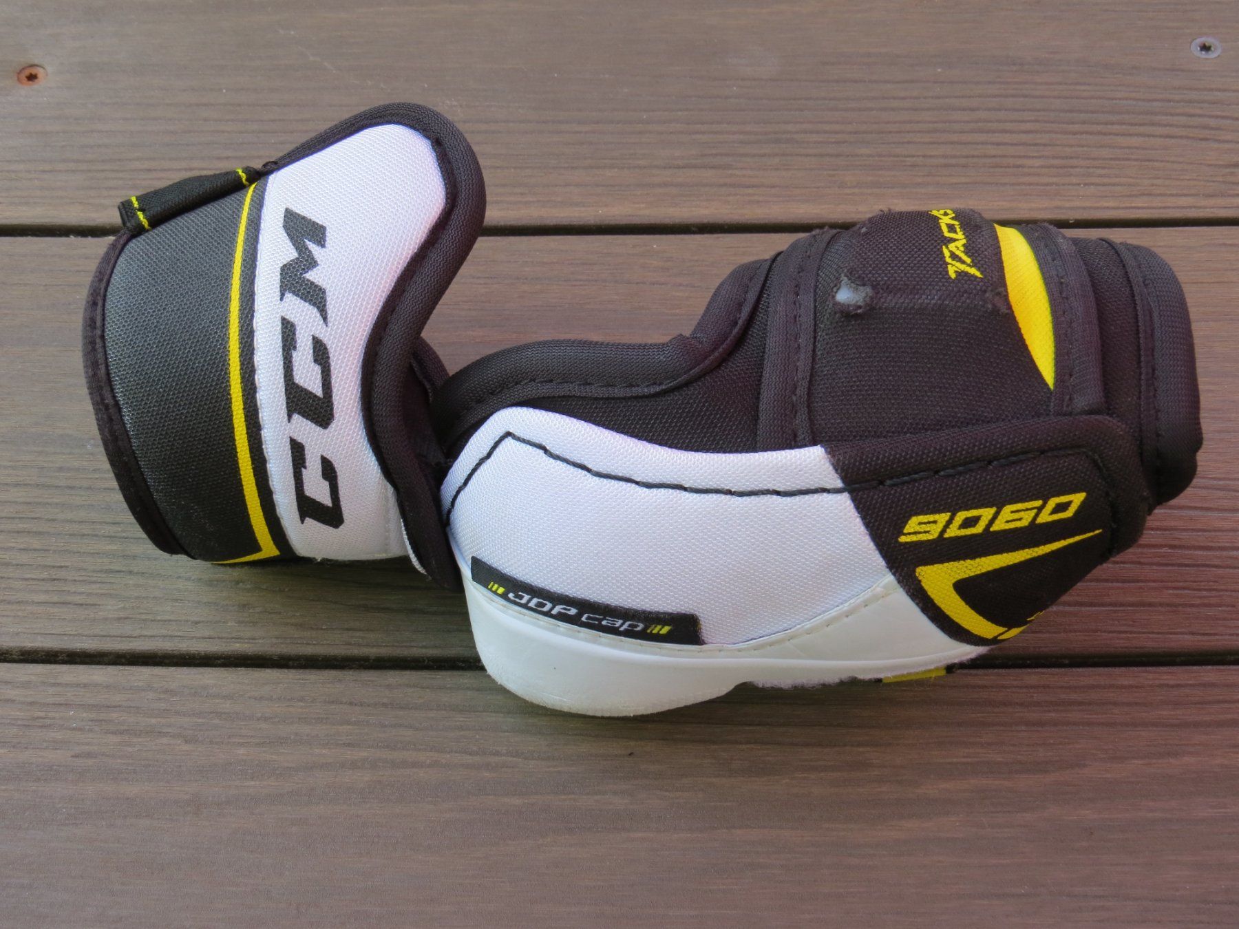 Ccm Protections: CCM Ellbogenschoner JR – D'occasion à Langenthal par Steinadler129 4