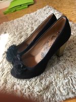 Schöne Pumps 39
