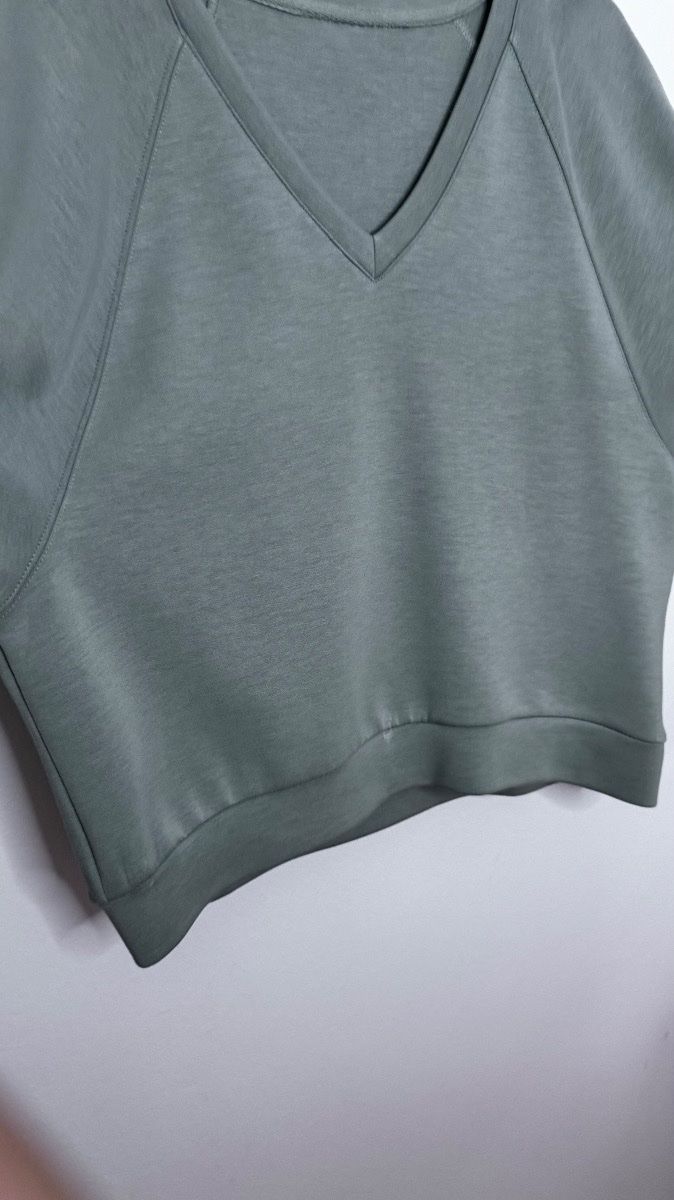 Maglioni & Felpe: Sweatshirt mit V-Ausschnitt – Nuovo (secondo la descrizione) da Mörschwil venduto da Mirka019 7