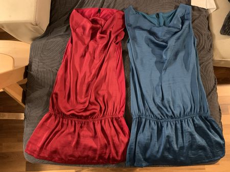 Set wunderschöne Kleider Tunikas Benetton Grösse S. blau+rot