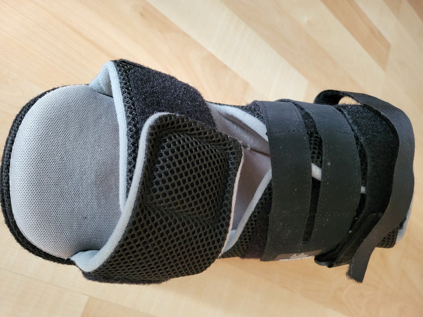 Attrezzature mediche: Therapieschuh – Usato da Bolligen venduto da Jsamsung 3