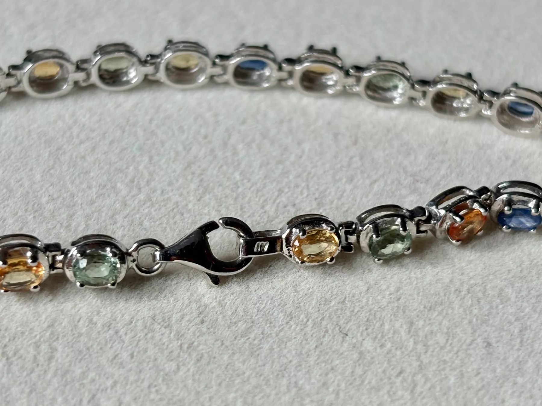 Bracciali & Braccialetti: Multi-Saphir Armband, Silber 925, 19.5 cm, (I103) – Nuovo (secondo la descrizione) da Brugg AG venduto da lau_9rvy 1