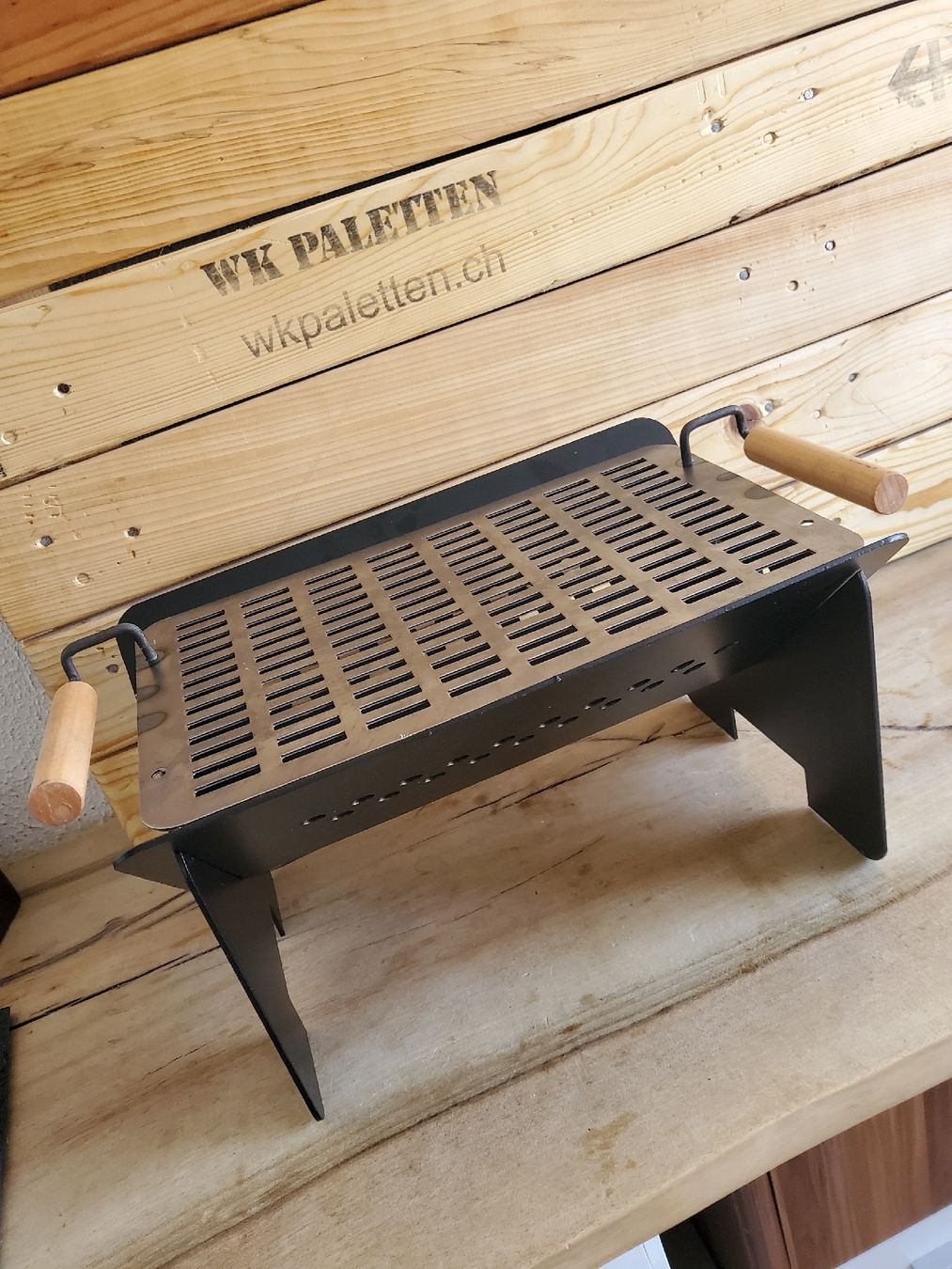 Grills: Praktischer Grill für unterwegs, Qualitätsprodukt ca 6.5 kg  – Neu (gemäss Beschreibung) aus Einsiedeln von high5 1